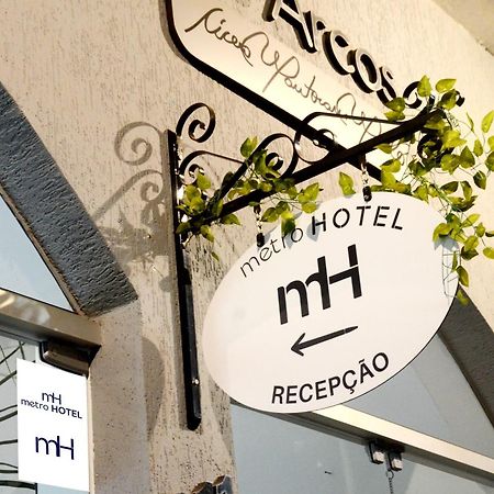 Metro Hotel Агуас-ди-Линдоя Экстерьер фото