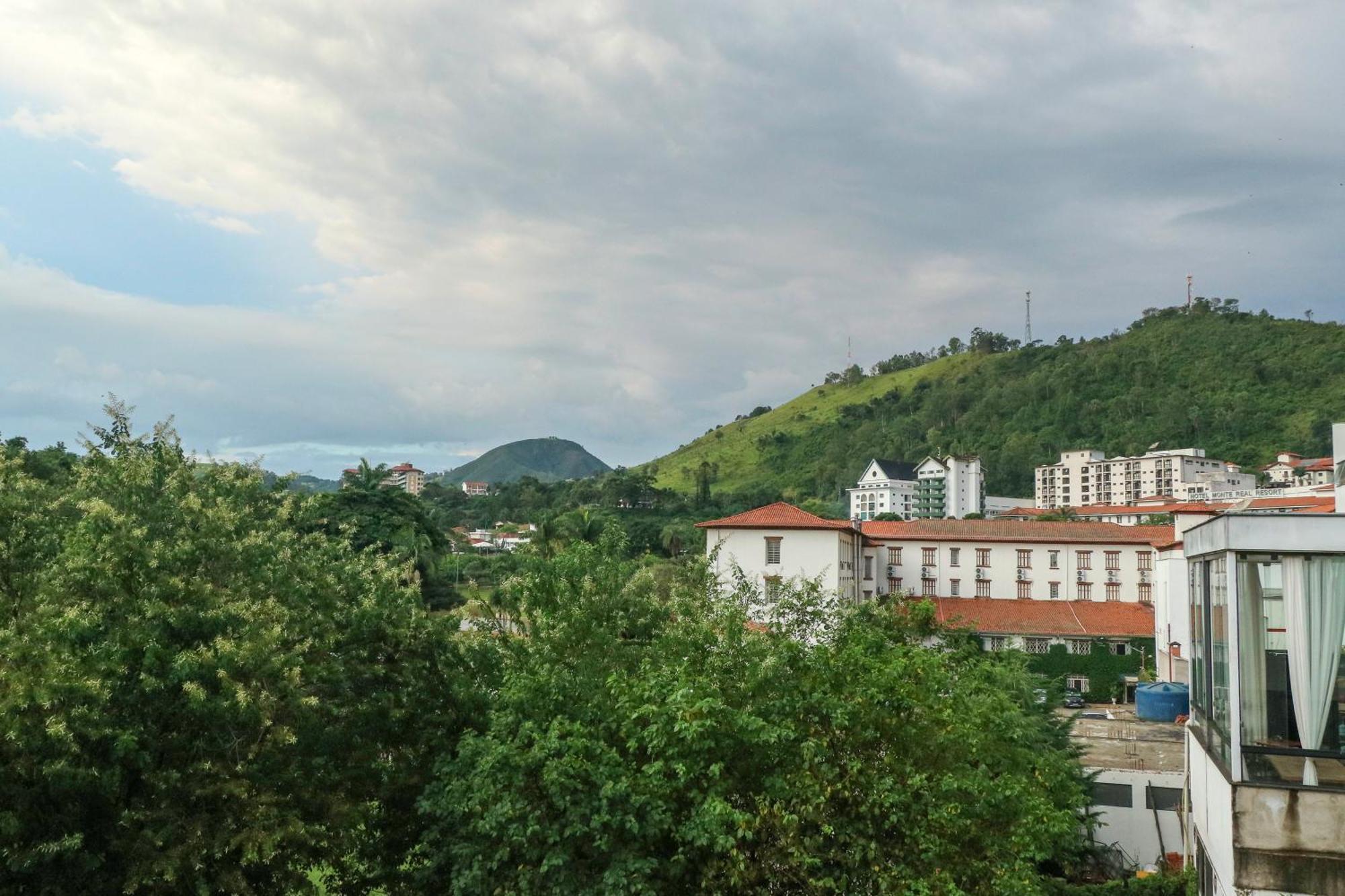 Metro Hotel Агуас-ди-Линдоя Экстерьер фото