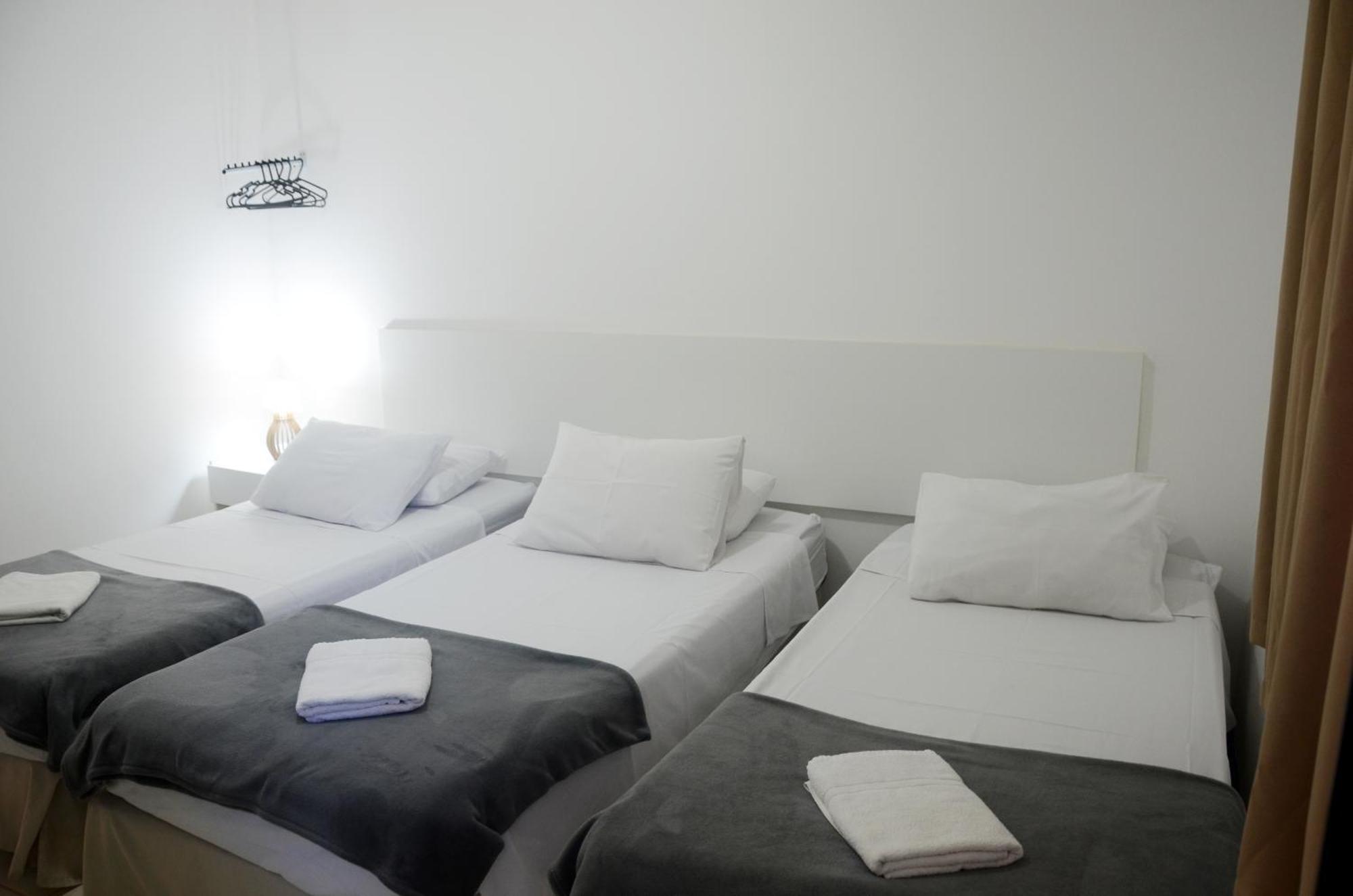 Metro Hotel Агуас-ди-Линдоя Экстерьер фото